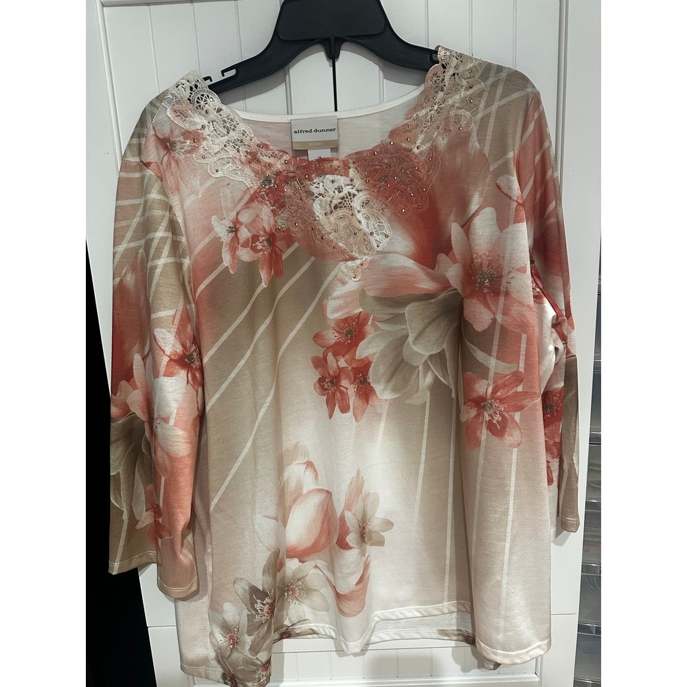 Alfred Dunner Woman Floral Lace Neck Top Coral Tan Striped 3/4 Sleeve Plus 1X